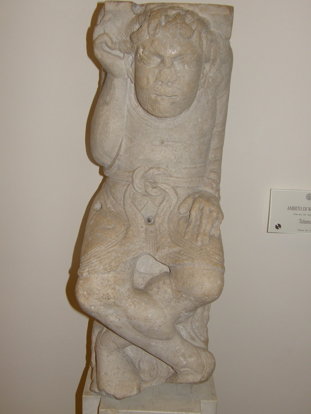 Telamone, Telamone (scultura - scultura marmorea a figura intera, opera isolata) di Maestro di Artù (scuola) - ambito emiliano (prima metà XI-XIII)