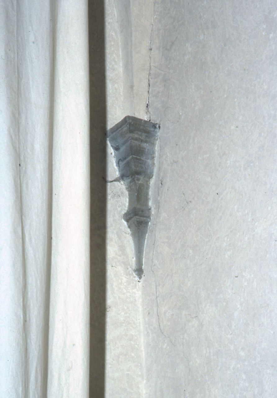 peduccio - angolare - produzione fiorentina (sec. XVI)