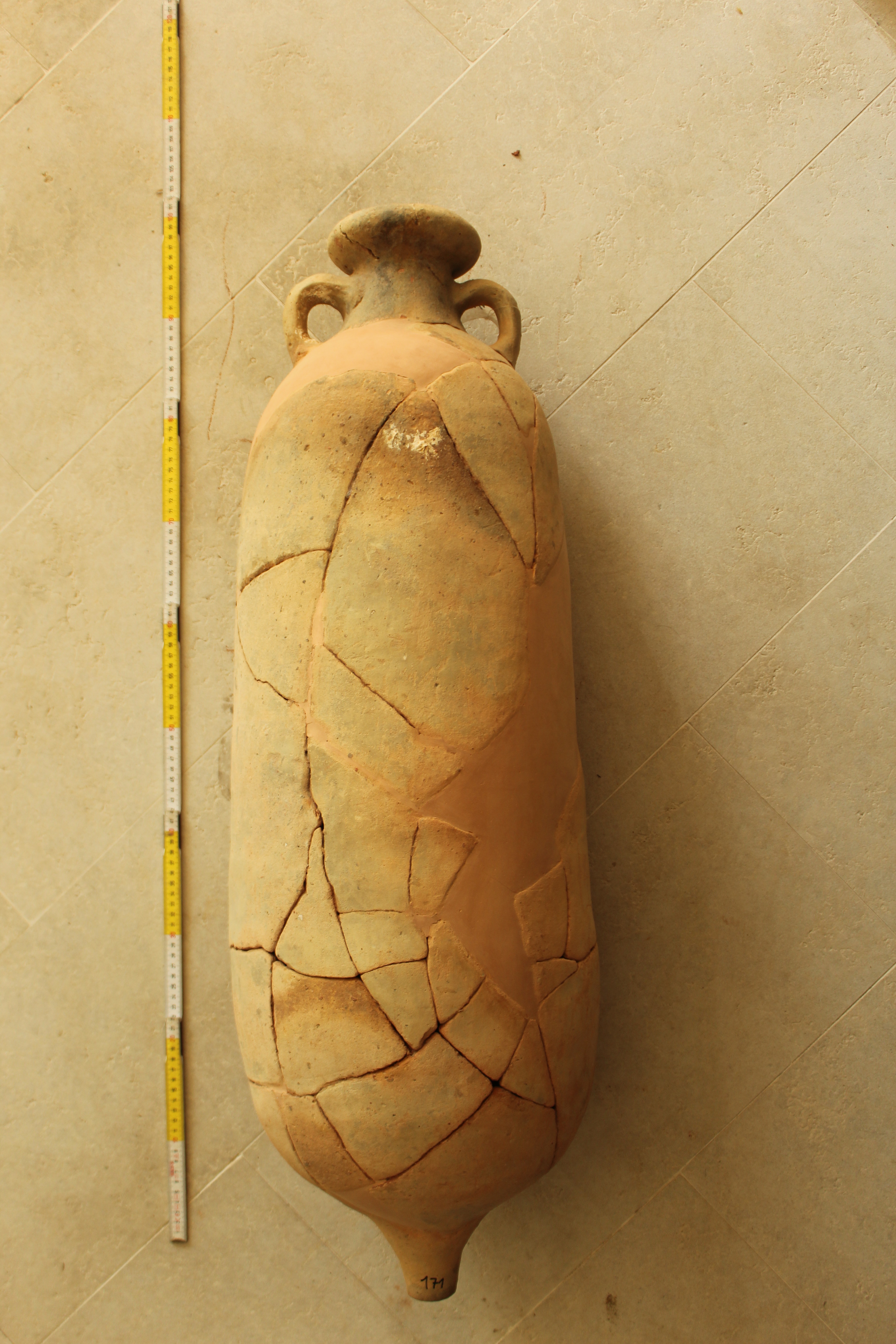 ANFORA, Africana 1a - produzione africana (seconda metà sec. II d.C)