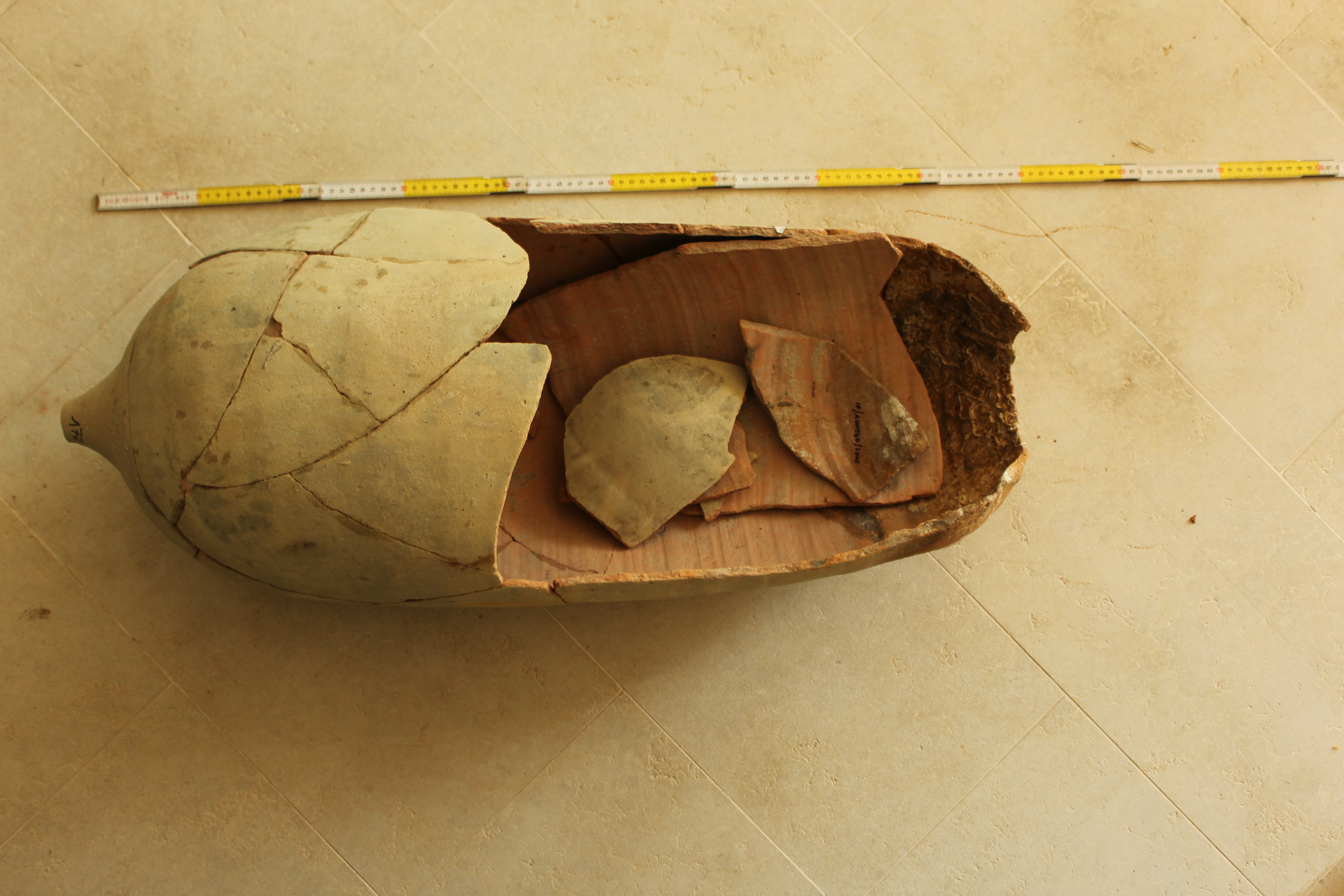 ANFORA, Africana 1a - produzione africana (seconda metà sec. II d.C)