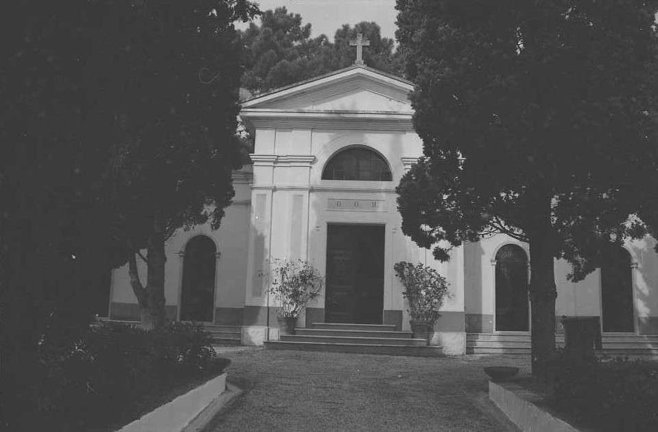 Chiesa del cimitero di Porto Azzurro (chiesa, cimiteriale) - Porto Azzurro (LI)  <br>Condizioni d'uso: <a class='link-esterno' href='https://docs.italia.it/italia/icdp/icdp-pnd-circolazione-riuso-docs/it/v1.0-giugno-2022/testo-etichetta-BCS.html' target='_bcs'>Beni Culturali Standard (BCS)</a>