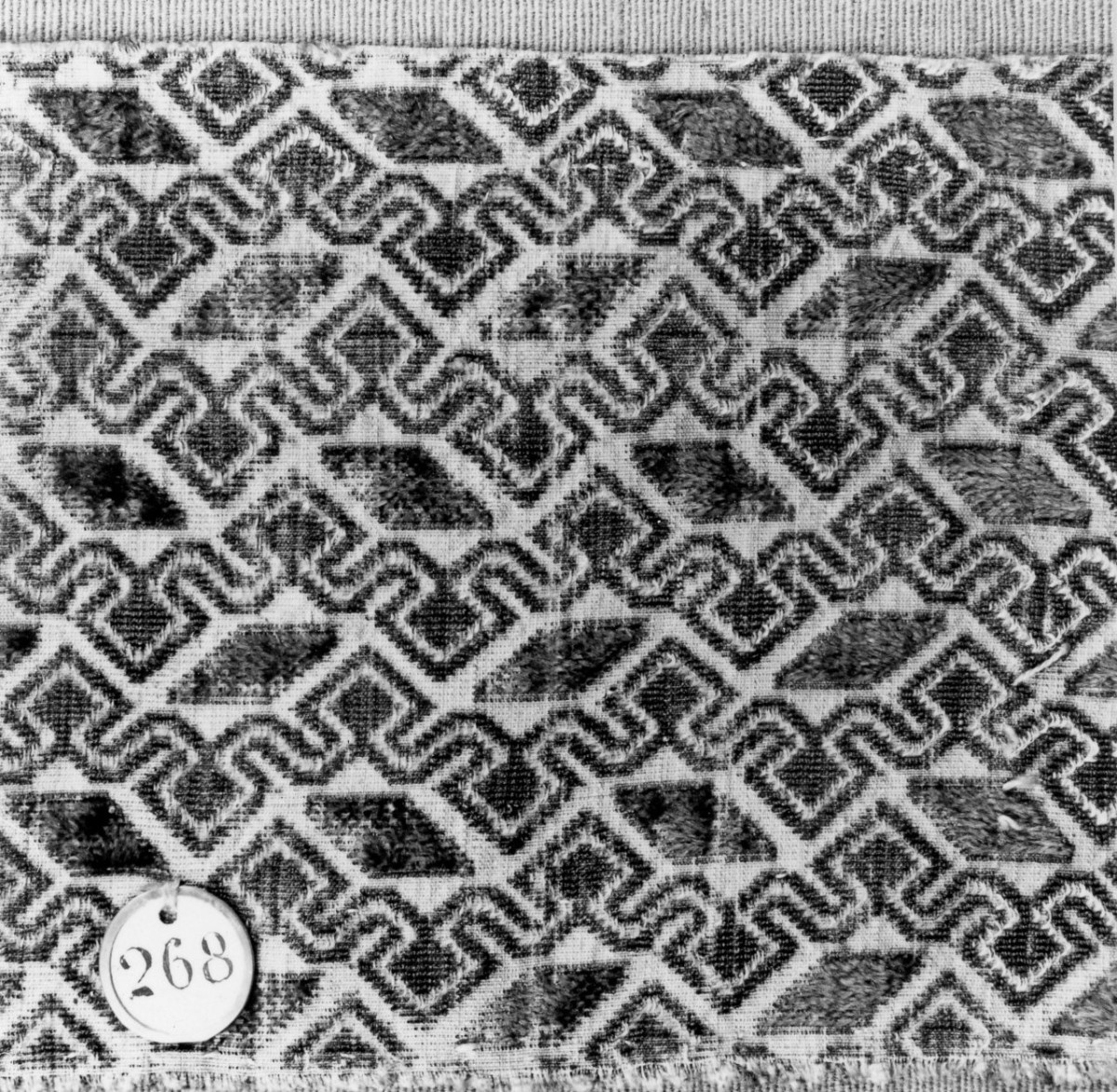 tessuto, frammento - manifattura italiana (sec. XVII)