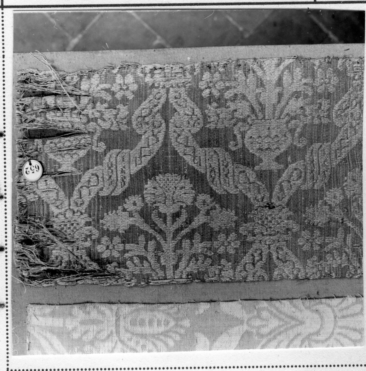 tessuto, frammento - manifattura italiana (seconda metà sec. XVI)