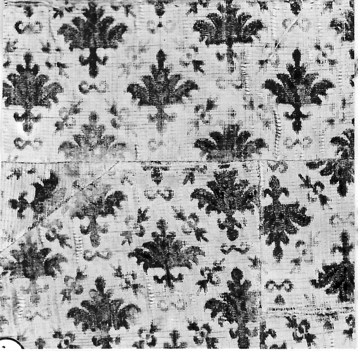 motivi decorativi geometrici e vegetali stilizzati (tessuto, frammento) - manifattura italiana (secc. XVI/ XVII)