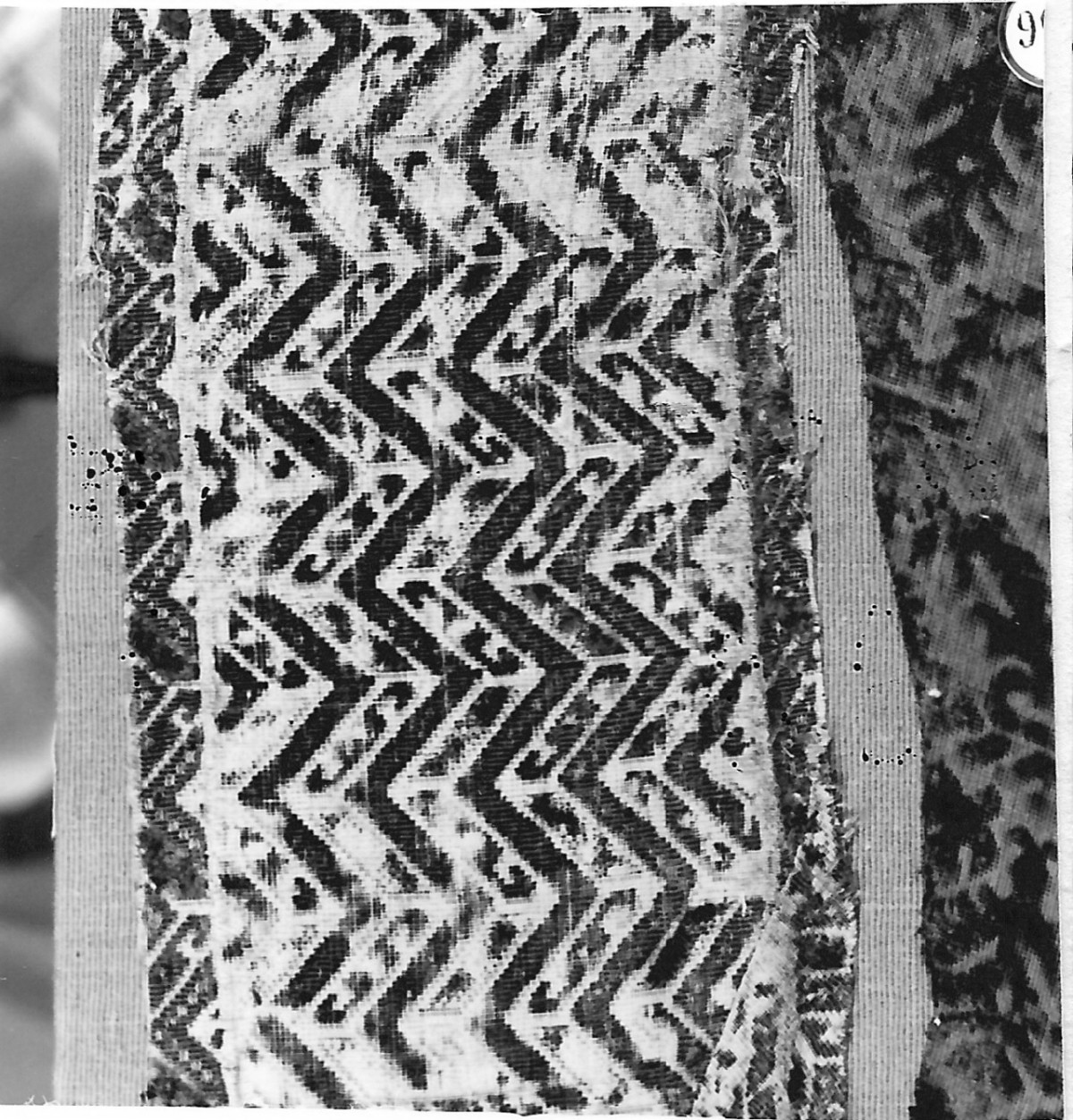 motivi decorativi geometrici (tessuto, frammento) - manifattura italiana (sec. XVII)