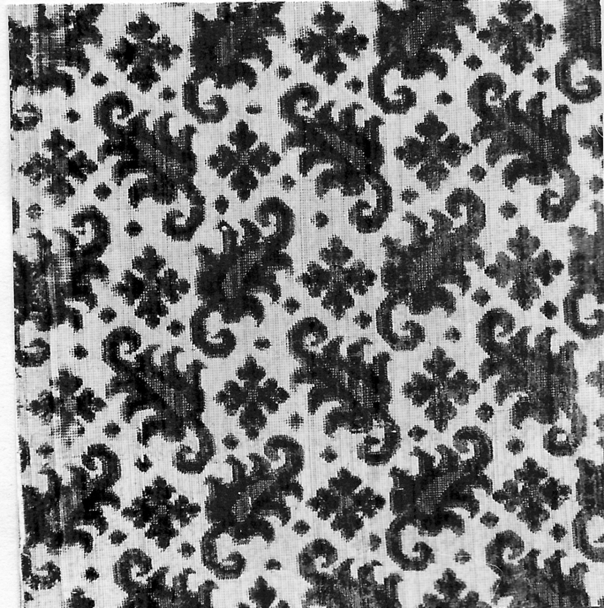 motivi decorativi vegetali stilizzati (tessuto, frammento) - manifattura italiana (sec. XVII)