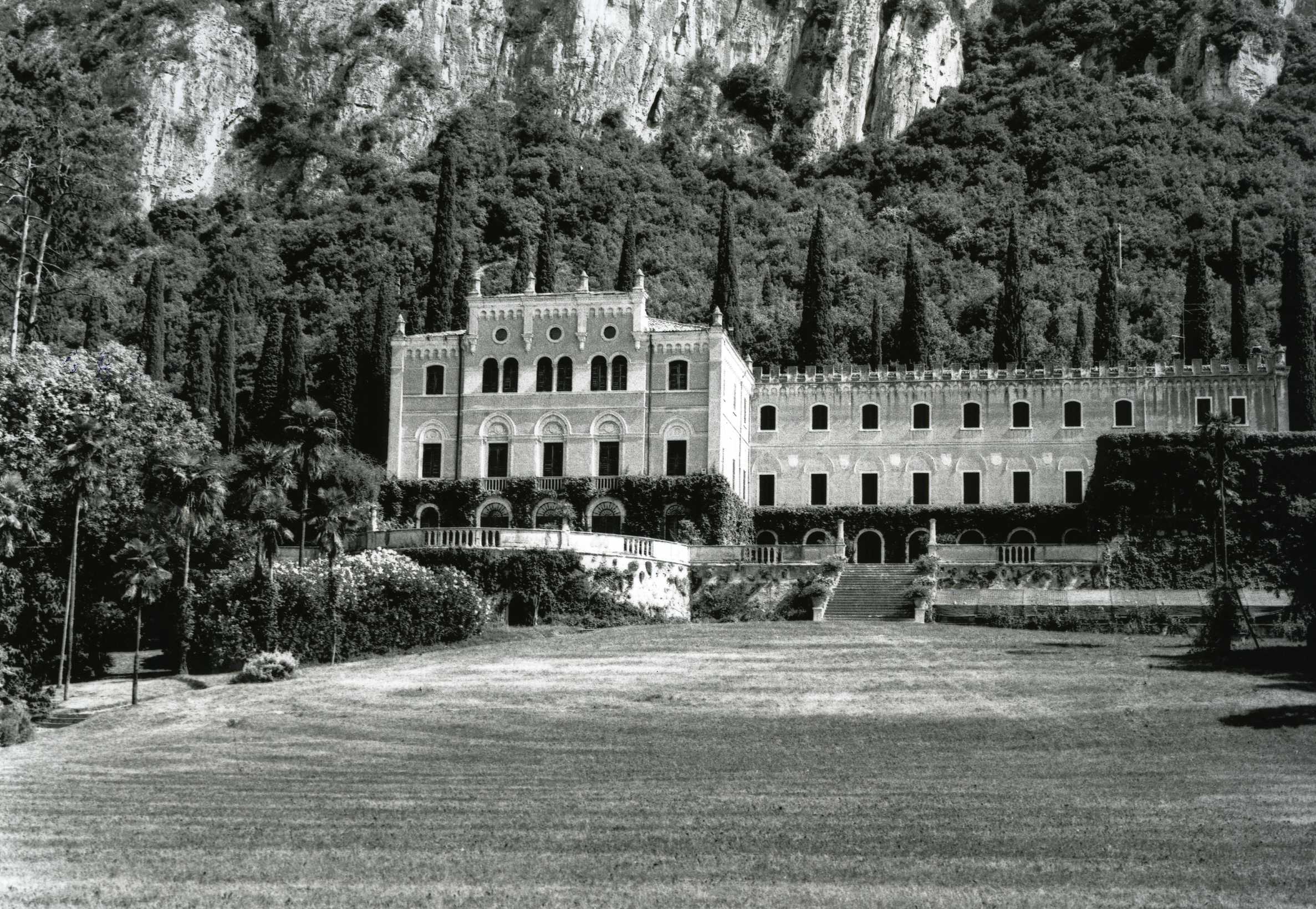 Villa Canossa già Carlotti (palazzo, nobiliare) - Garda (VR) 