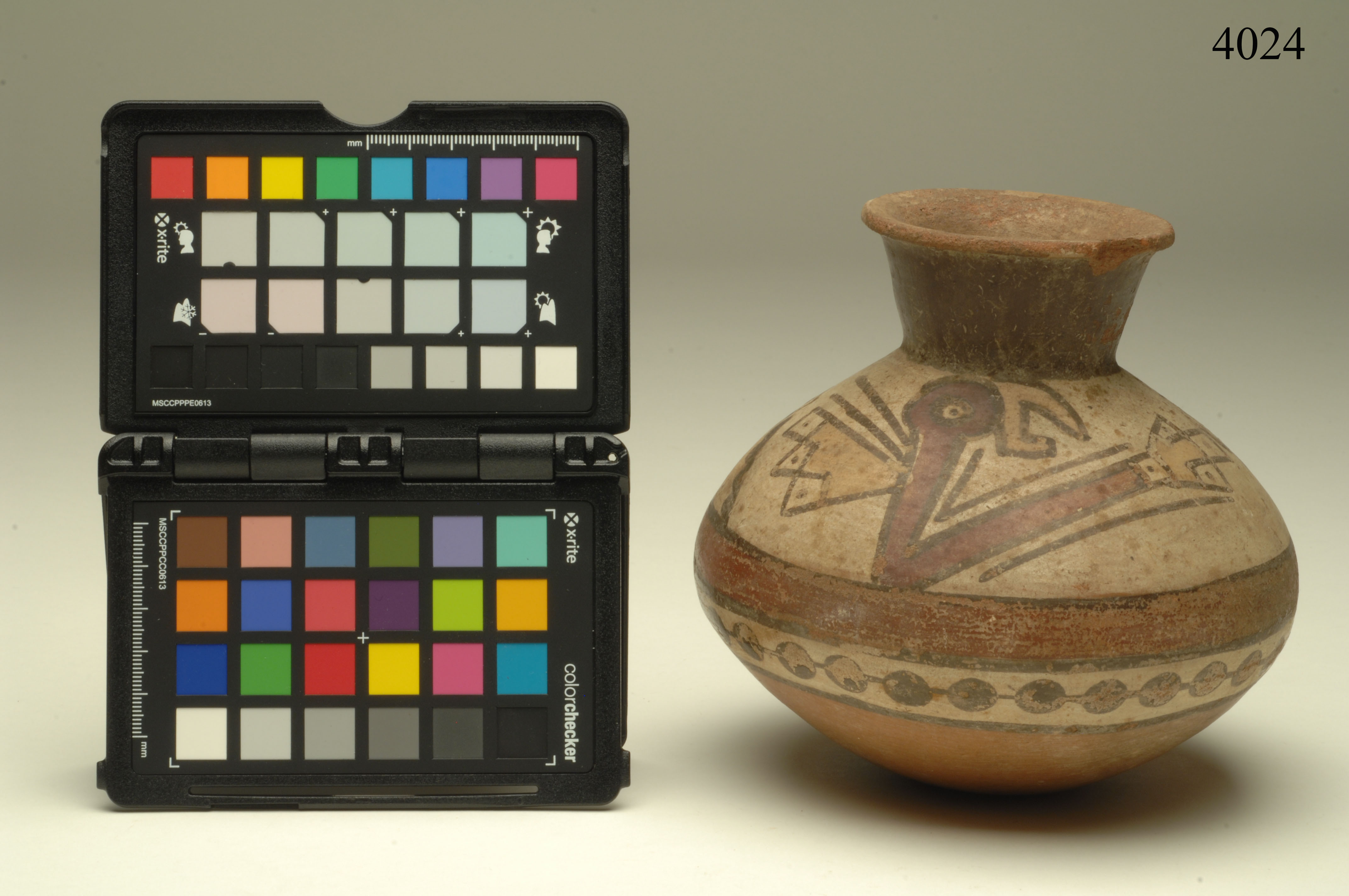 olla, a profilo lenticolare, ARREDI E SUPPELLETTILI/ CONTENITORI, RECIPIENTI E OGGETTI DI USO DOMESTICO - cultura Ica