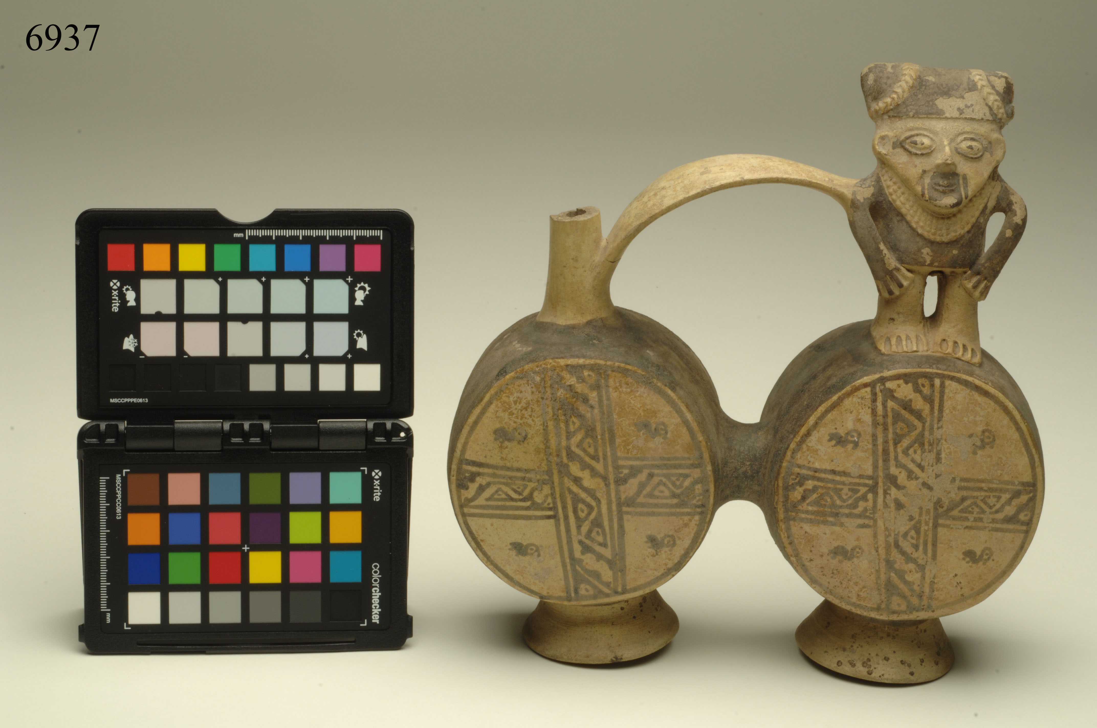 bottiglia doppia, ARREDI E SUPPELLETTILI/ CONTENITORI, RECIPIENTI E OGGETTI DI USO DOMESTICO - cultura Chancay