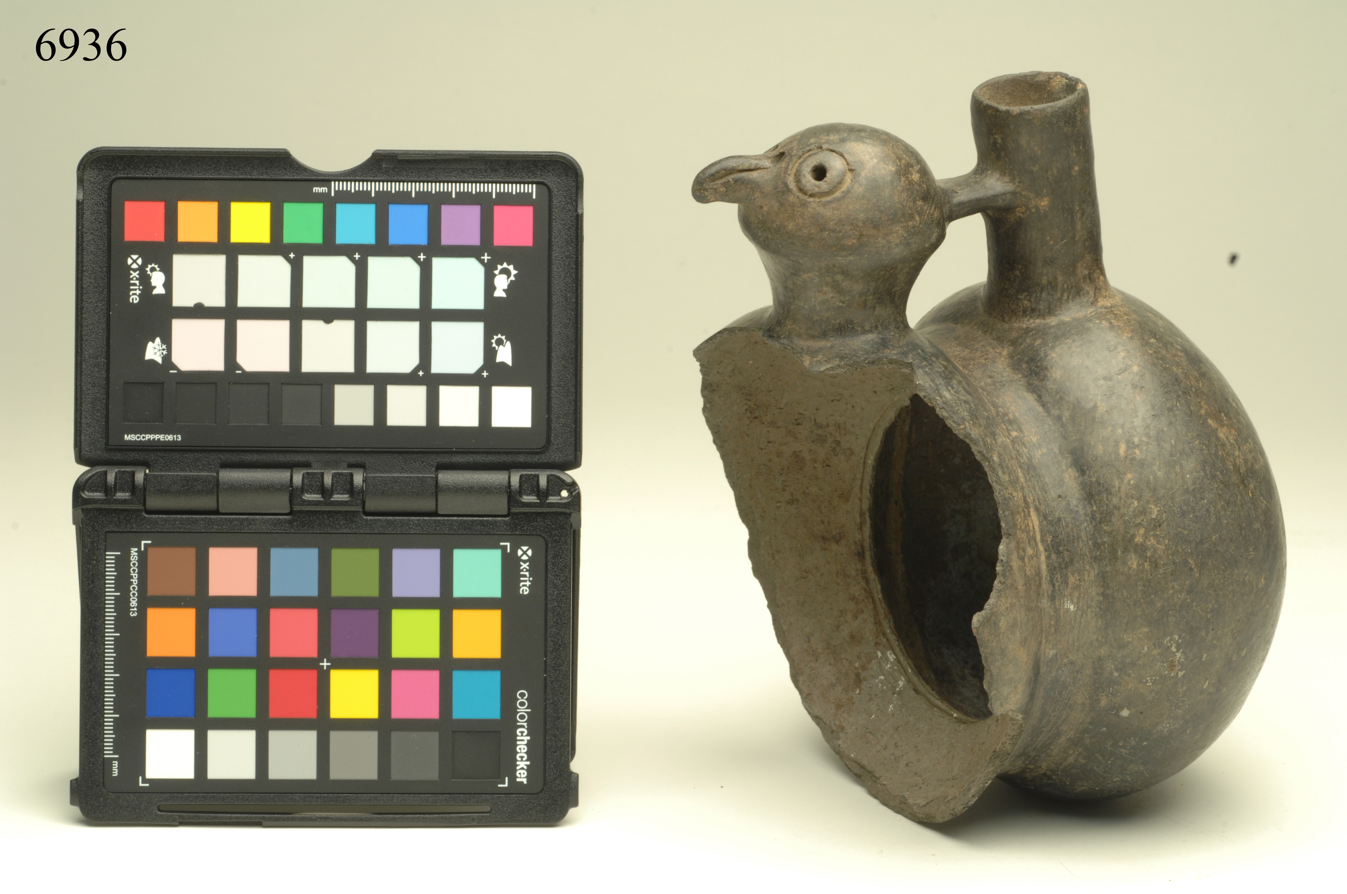 silbador (bottiglia doppia, ad effigie zoomorfa, ARREDI E SUPPELLETTILI/ CONTENITORI, RECIPIENTI E OGGETTI DI USO DOMESTICO) - cultura Chimù