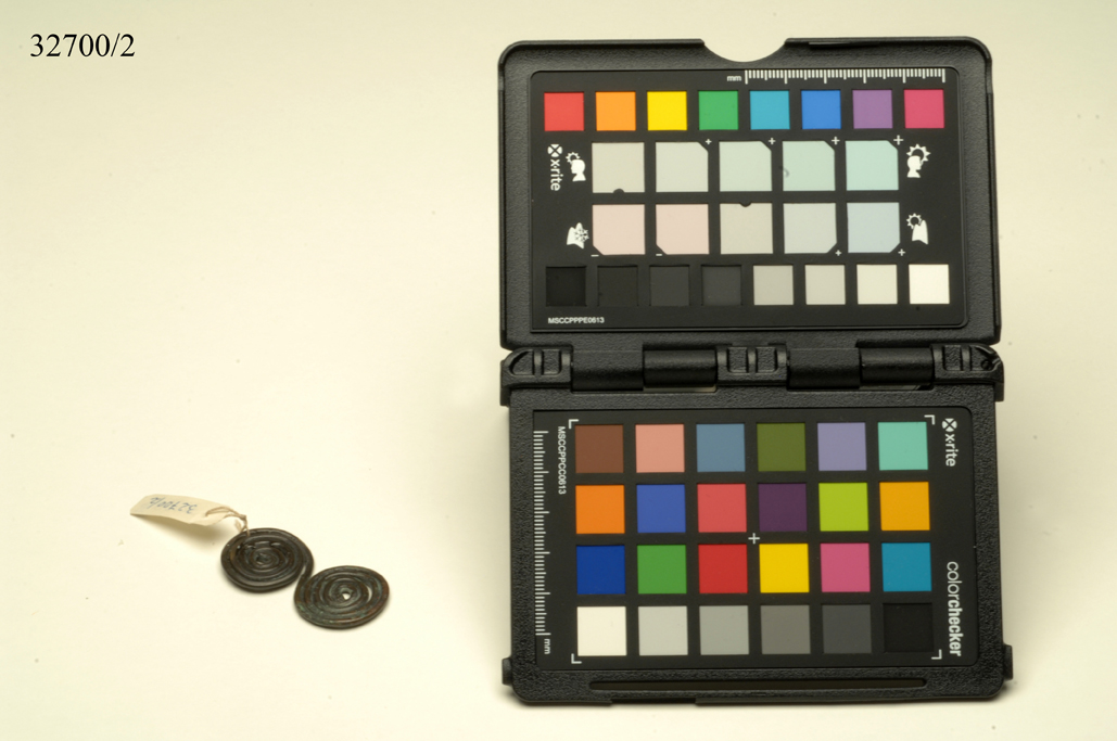 ornamento, a spirale doppia, ABBIGLIAMENTO E ORNAMENTI DEL CORPO/ GIOIELLI E MONILI - cultura Kati