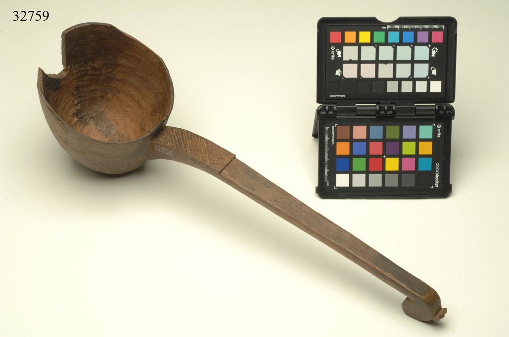 mestolo, da cucina, ARREDI E SUPPELLETTILI/ CONTENITORI, RECIPIENTI E OGGETTI DI USO DOMESTICO - cultura Kalasha