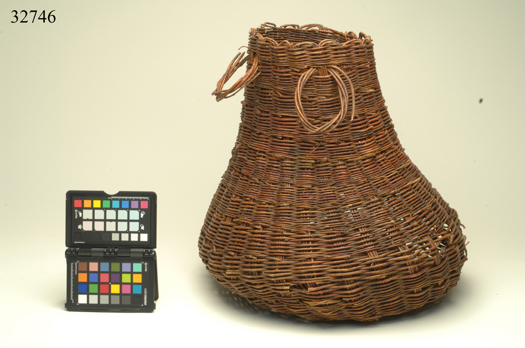 cesto, a pancia larga, ARREDI E SUPPELLETTILI/ CONTENITORI, RECIPIENTI E OGGETTI DI USO DOMESTICO - cultura Kalasha