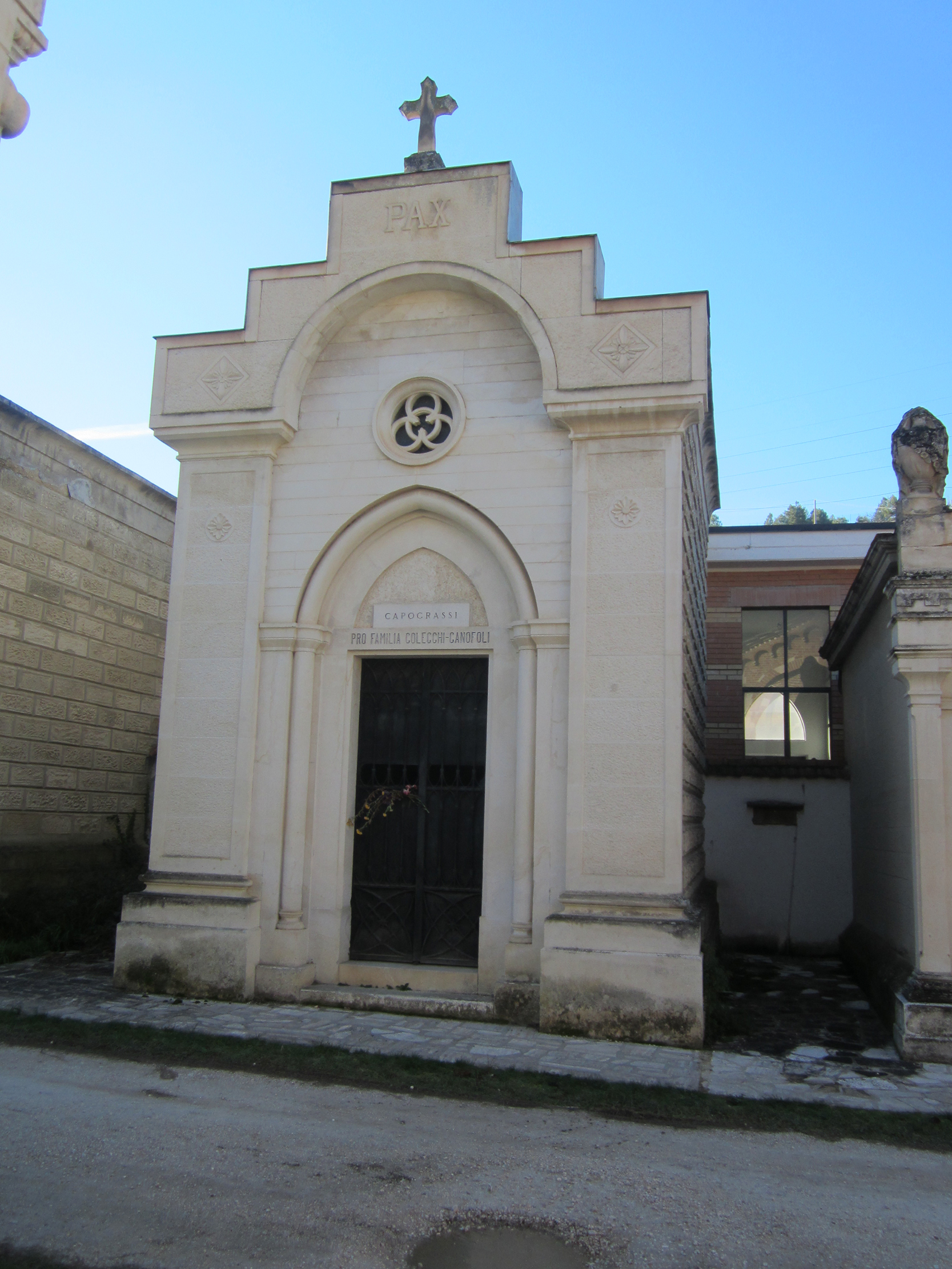 Cappella cimiteriale Pro Familia Coletti - Canofoli e Capograssi (cimitero, monumentale) - Sulmona (AQ) 