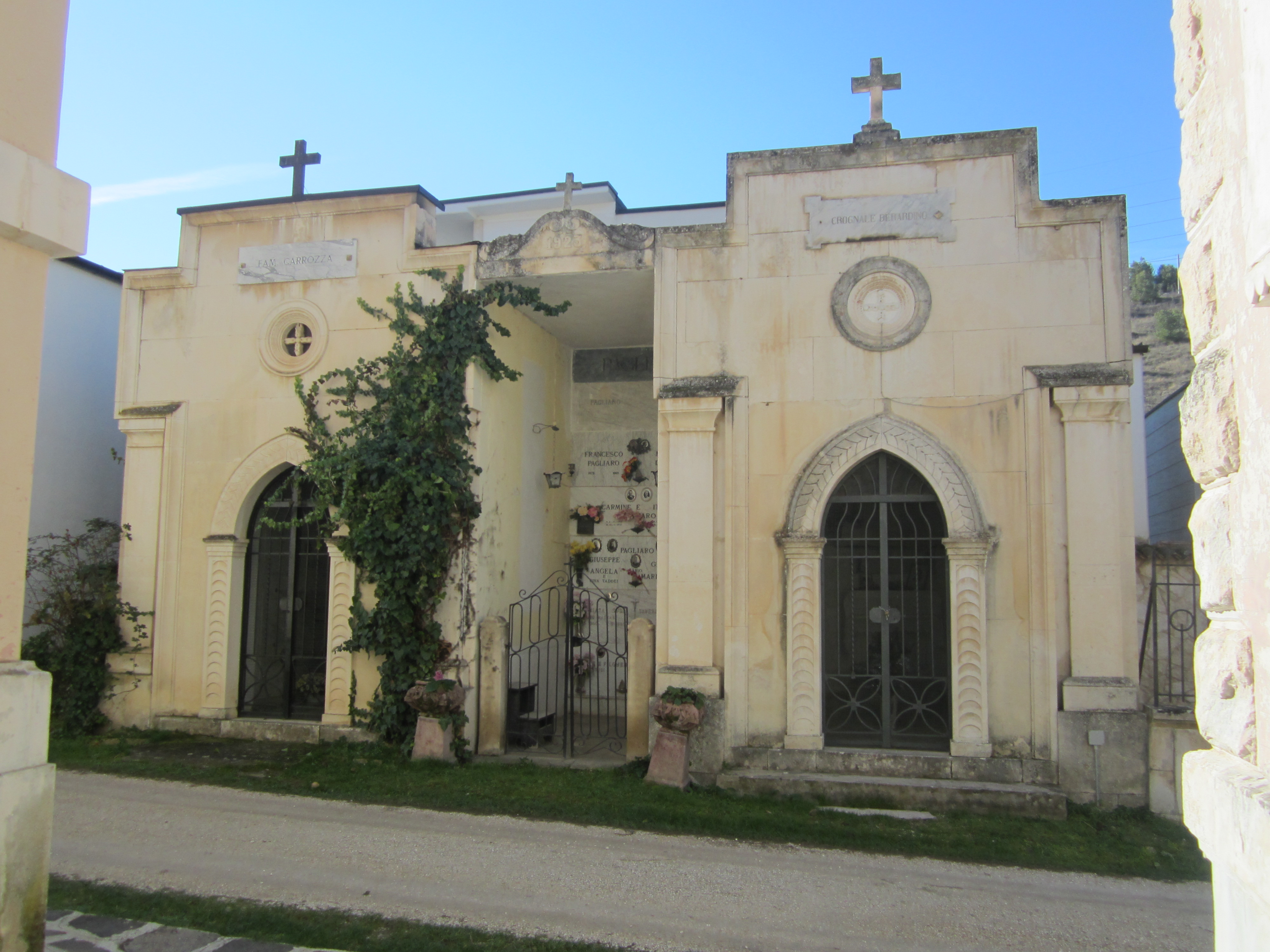 Cappella cimiteriale Crognale Berardino Famiglia Carrozza (cimitero, monumentale) - Sulmona (AQ) 