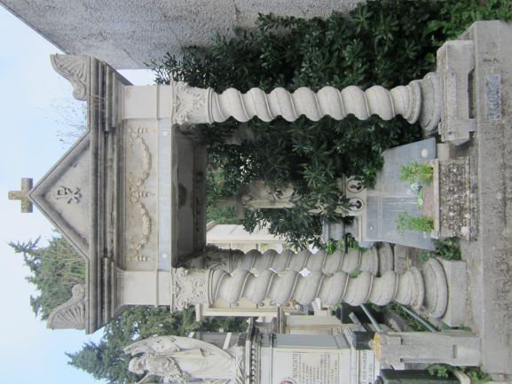 edicola funeraria, opera isolata - ambito abruzzese (prima metà XX secolo)