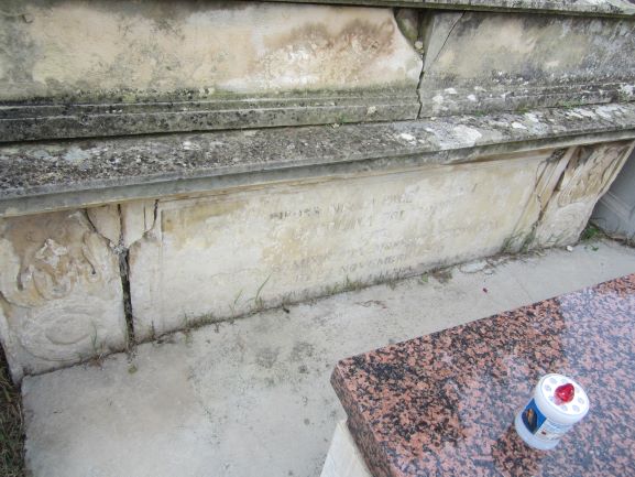 sarcofago - ambito abruzzese (seconda metà XIX secolo)