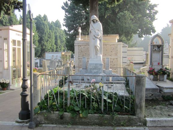 monumento funebre di Tomagnini Arturo (attribuito) (prima metà XX secolo)