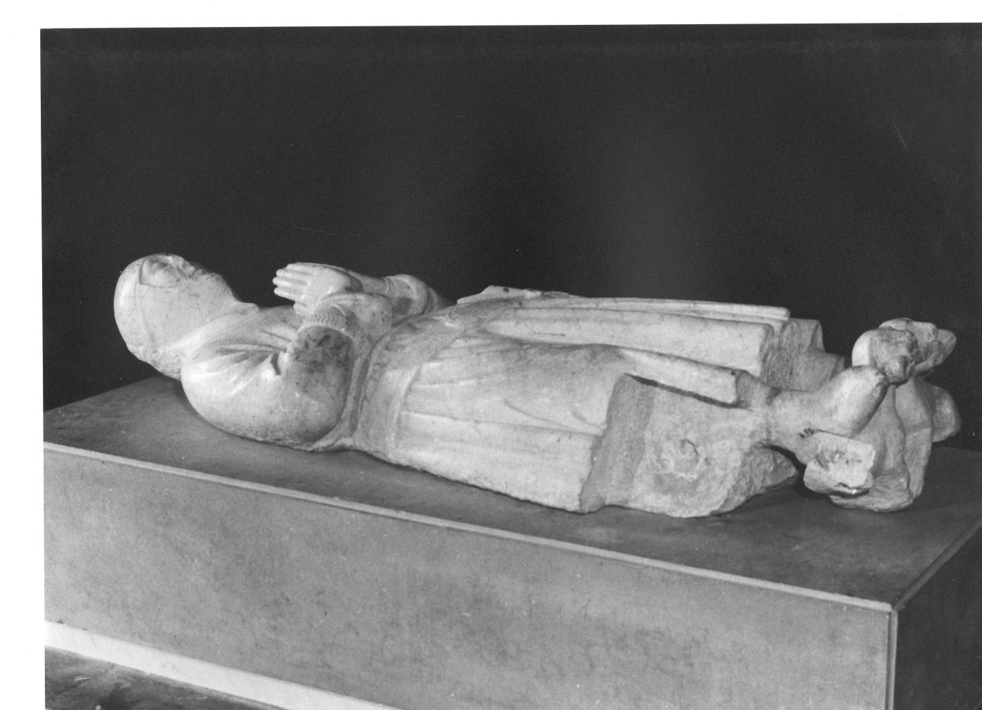 sarcofago - bottega Italia meridionale (sec. XIV)