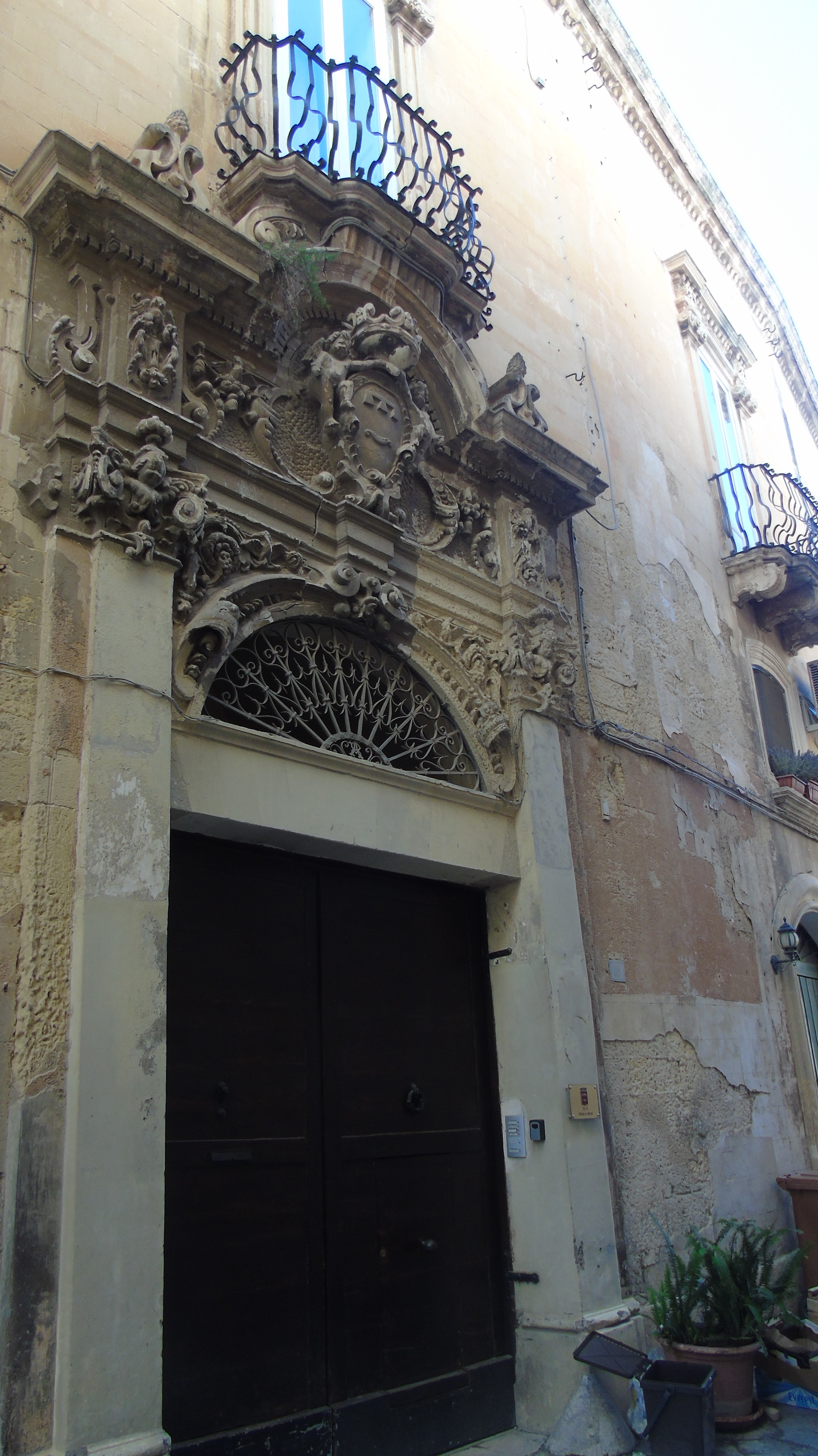 Palazzo Rossi (palazzo) - Lecce (LE)  (XVII)
