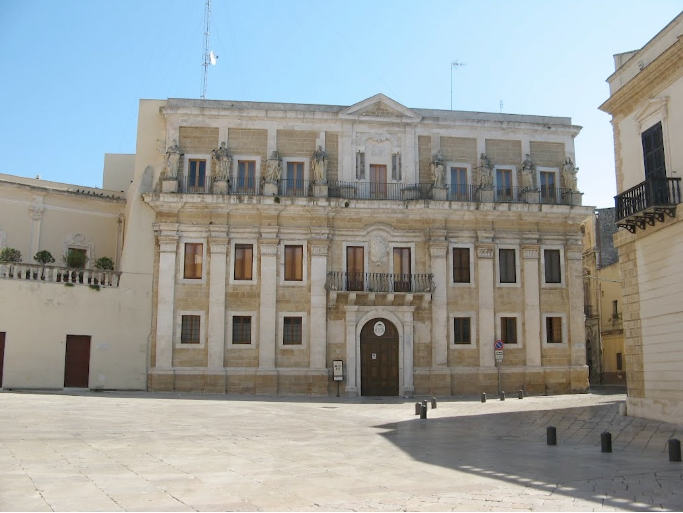 Palazzo Vescovile (palazzo, vescovile) - Brindisi (BR)  (XVIII)