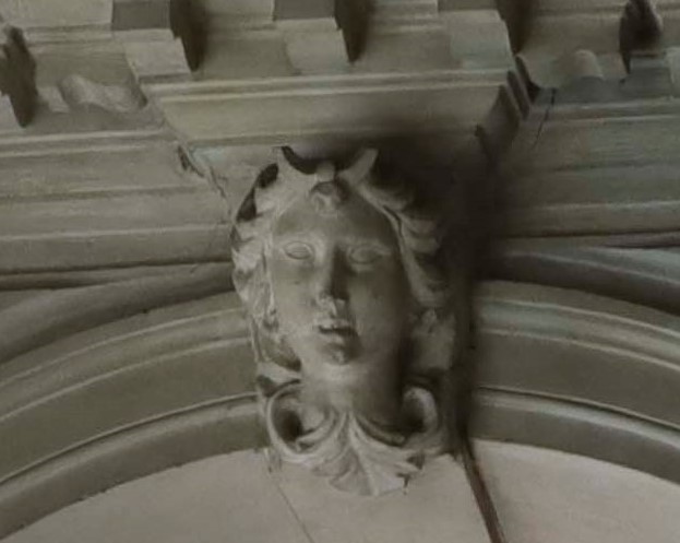 Testa di Diana (chiave di volta, elemento d'insieme) - ambito veneto (metà/ metà XVII-XVIII)