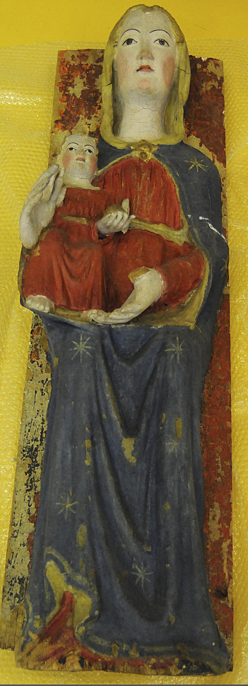 Madonna col Bambino in grembo (scultura lignea, opera isolata) - bottega umbra (seconda metà XIV)