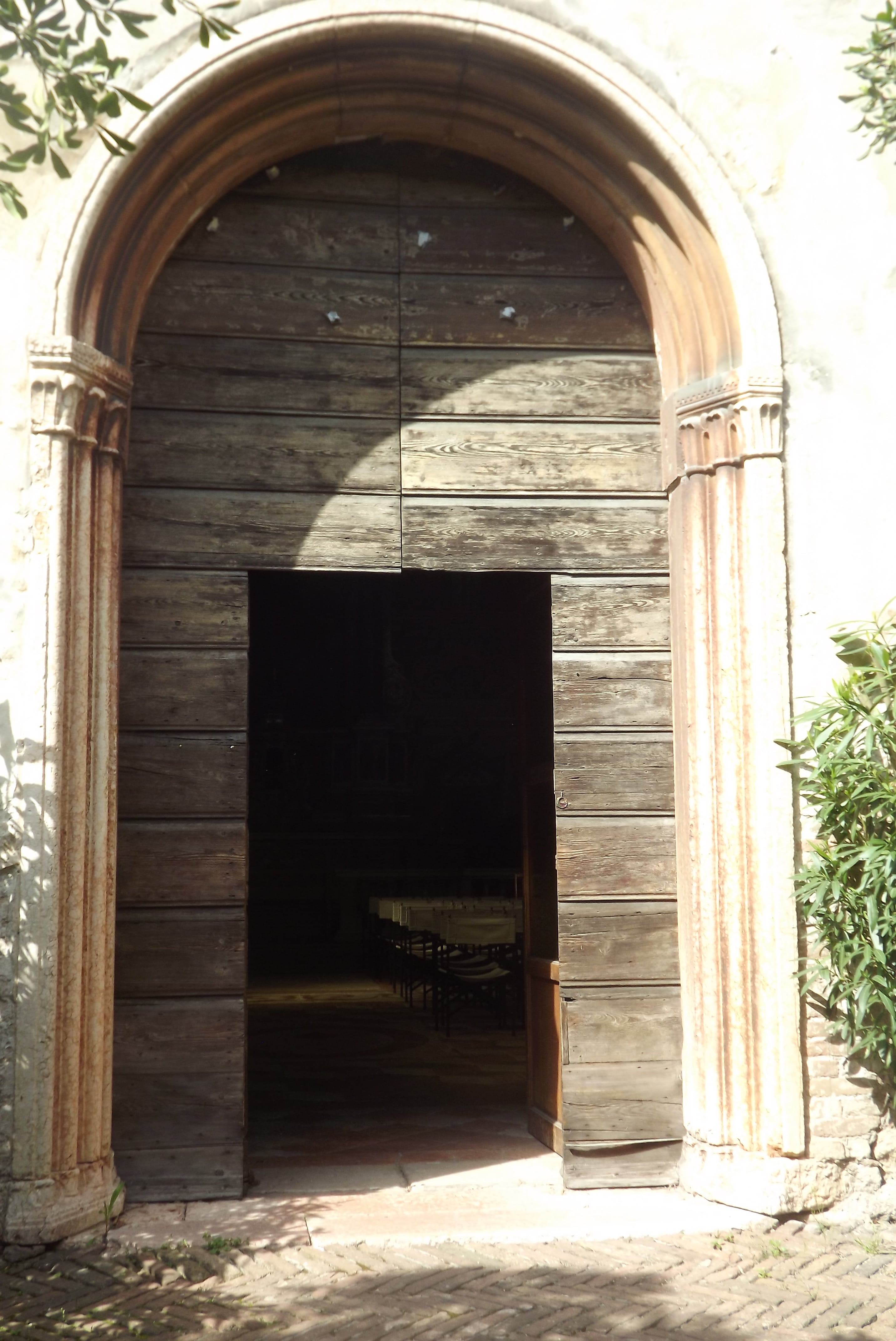 Chiesa di San Domenico al Corso (chiesa, conventuale) - Verona (VR)  <br>Condizioni d'uso: <a class='link-esterno' href='https://docs.italia.it/italia/icdp/icdp-pnd-circolazione-riuso-docs/it/v1.0-giugno-2022/testo-etichetta-BCS.html' target='_bcs'>Beni Culturali Standard (BCS)</a>