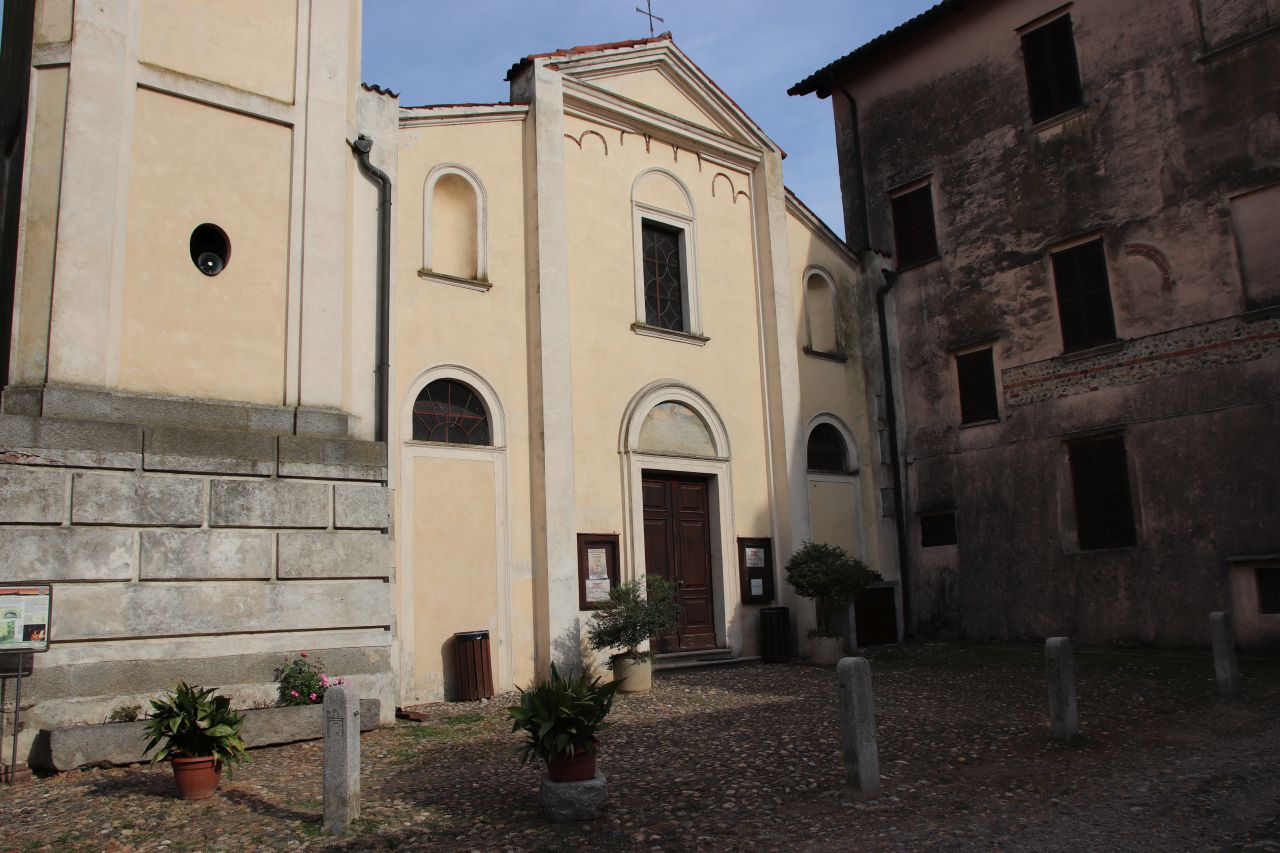 Chiesa di S. Giulio (chiesa, parrocchiale) - Bellinzago Novarese (NO)  (XIV; XVI; XVII; XIX; XX)