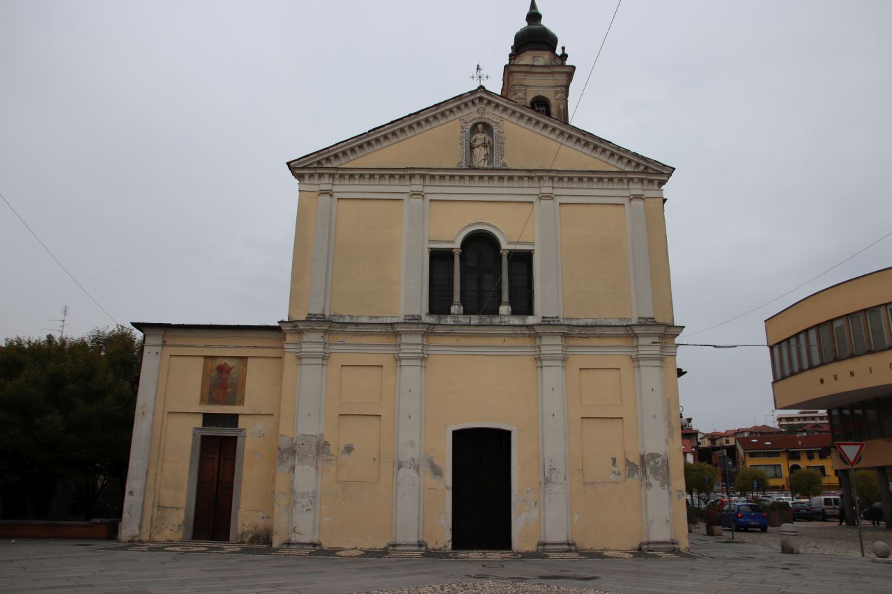 Chiesa coparonale di Sant'Anna (chiesa) - Bellinzago Novarese (NO)  (XVII, inizio; XVIII; XX)