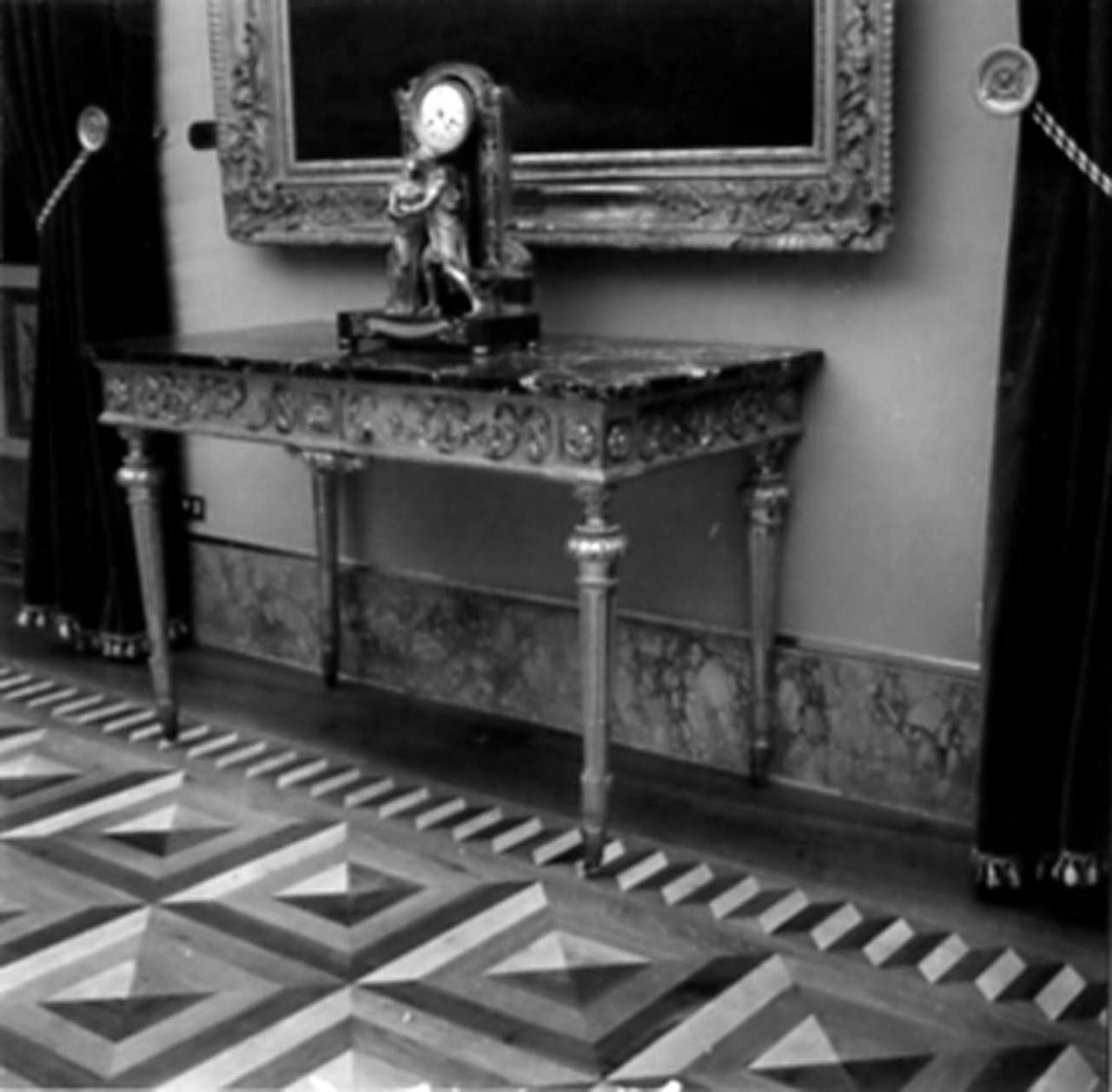 tavolo - manifattura toscana (prima metà sec. XIX)