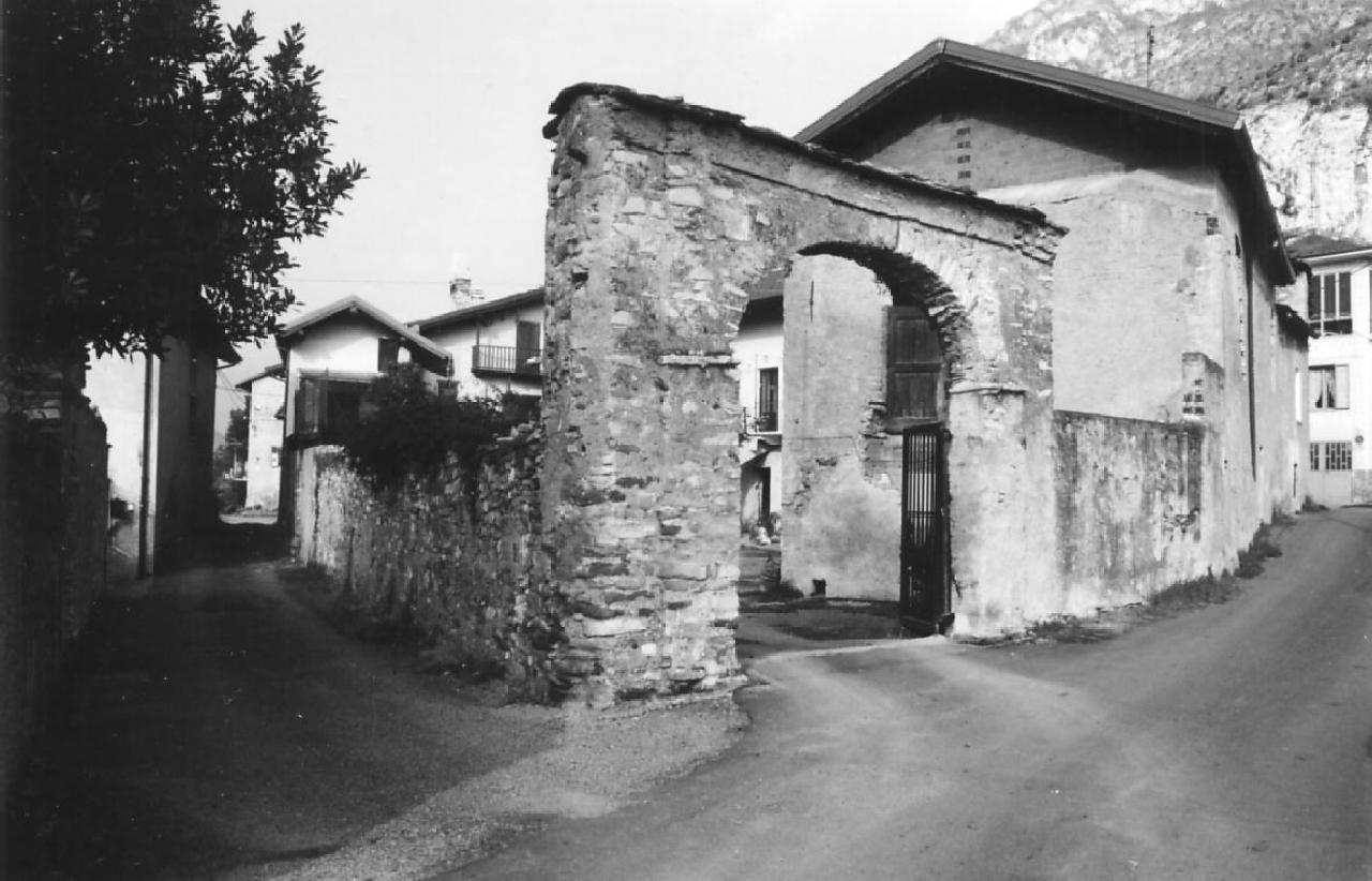 Portale della Gran Borgata (portale) - Bussoleno (TO)  (XVIII, prima metà)