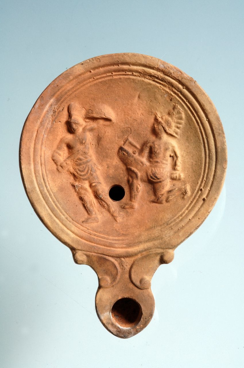 lucerna a volute, Loeschcke IV (seconda metà I d.C)