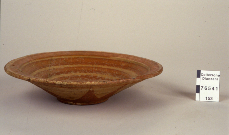 piatto (ultimo quarto Sec. VII a.C)