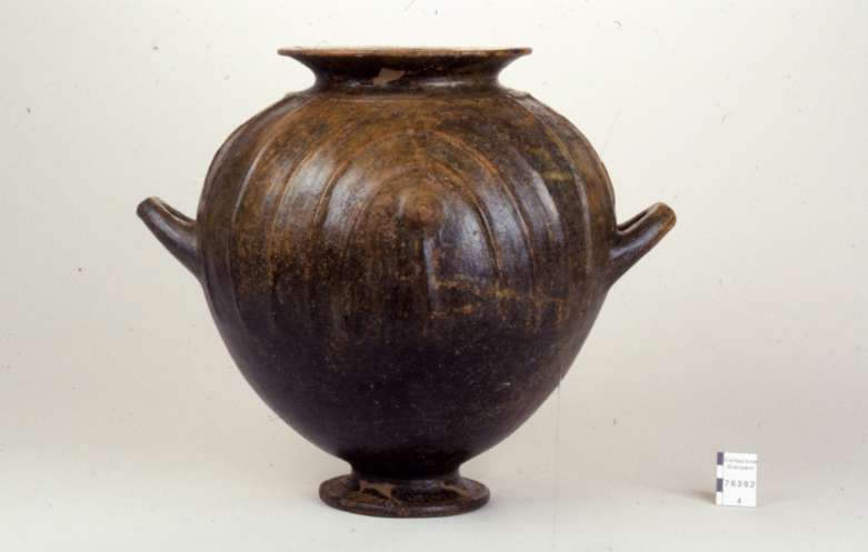 olla stamnoide (Sec. VII a.C)