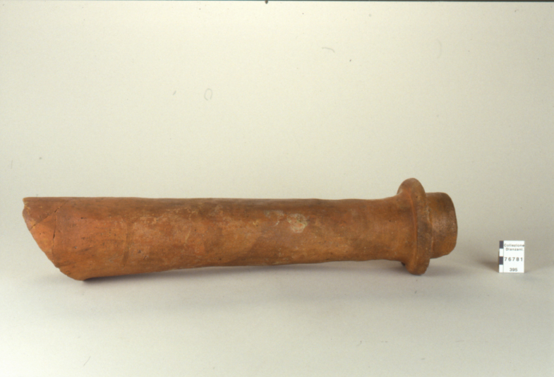 tubo fittile (età romana) 