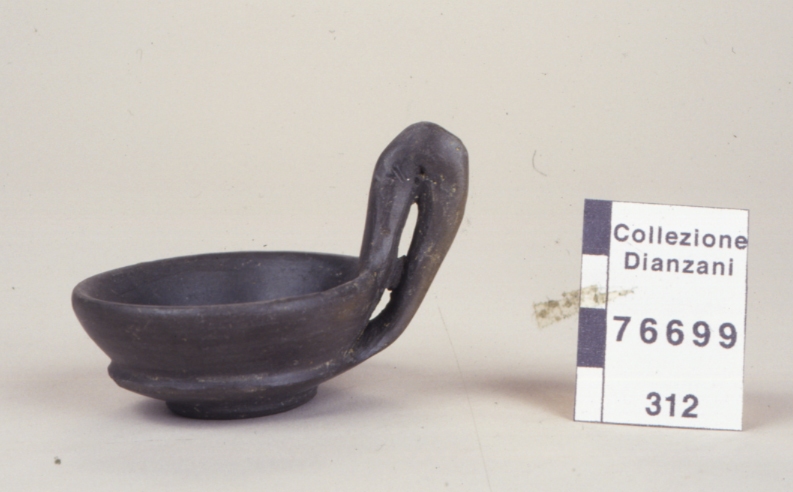 kyathos miniaturistico, Rasmussen tipo 1e (Sec. VI a.C)