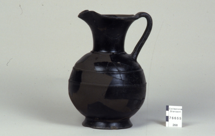 oinochoe trilobata (fine/ inizio Secc. VII/VI a.C)
