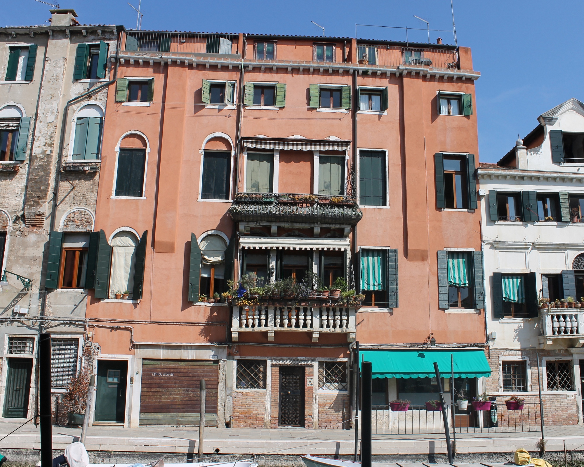 casa in linea, privata - Venezia (VE)  (XVII, seconda metà)