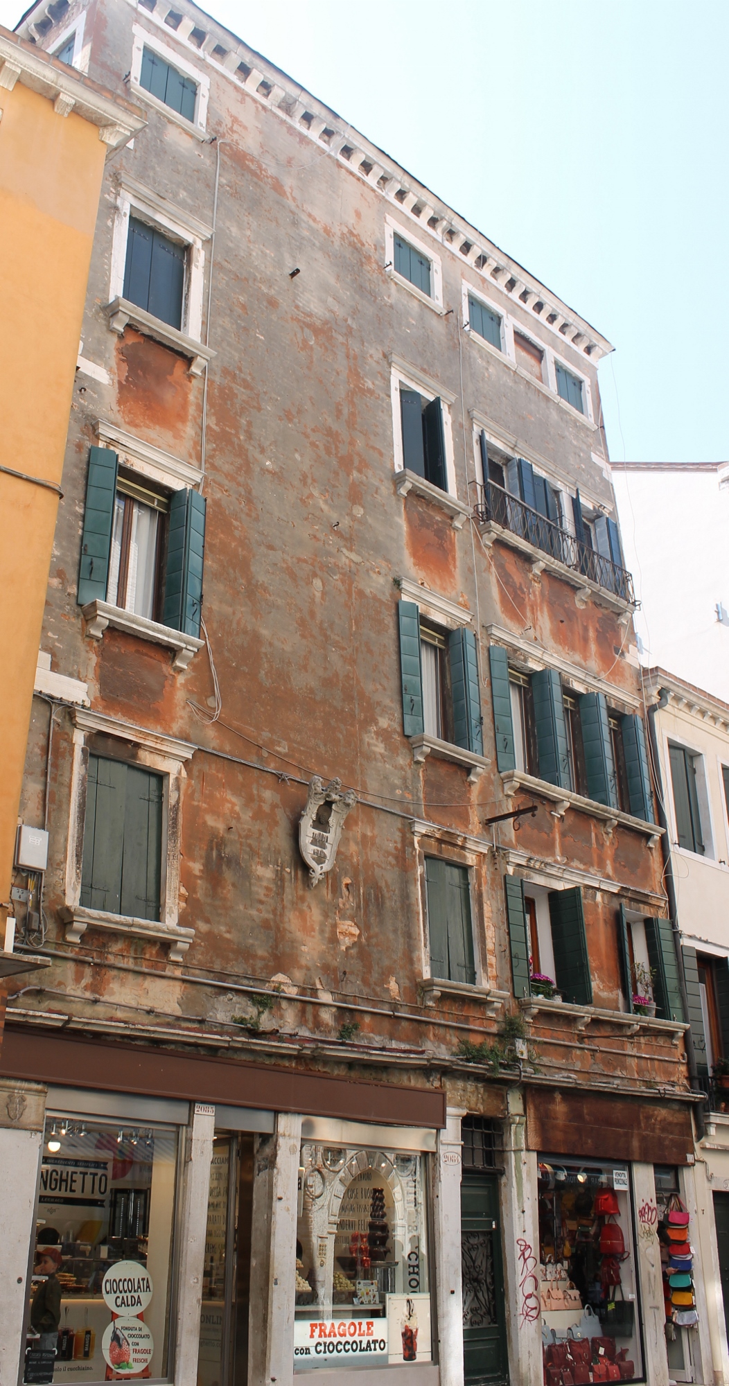 casa in linea, privata - Venezia (VE)  (XVI, fine)