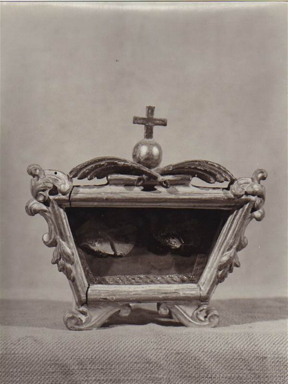 reliquiario a teca - a urna, serie - artigianato toscano (sec. XVIII)