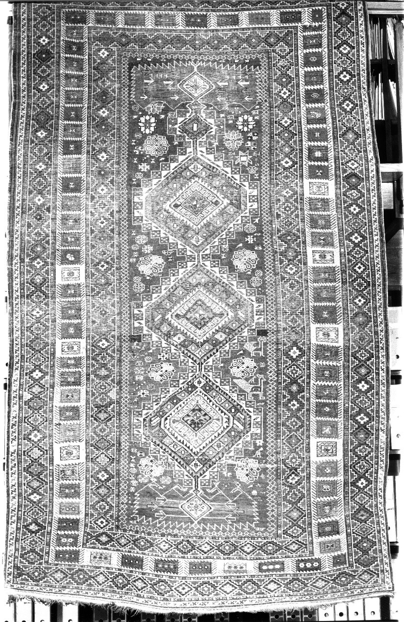 motivi decorativi geometrici e vegetali stilizzati (tappeto) - manifattura caucasica (ultimo quarto sec. XIX)
