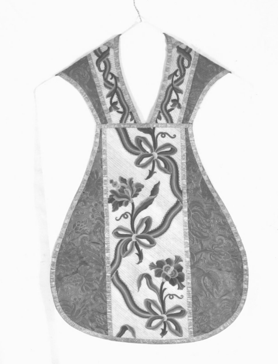 paramento liturgico, insieme - manifattura lionese (sec. XVII, sec. XVIII)