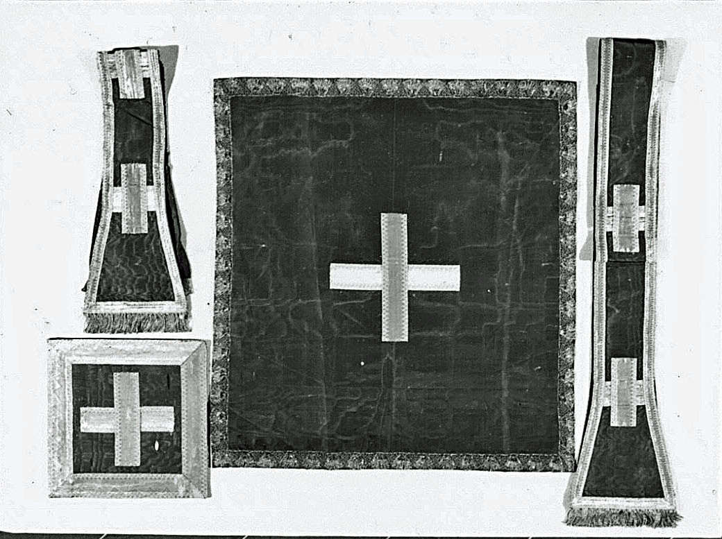 paramento liturgico, insieme - manifattura fiorentina (secondo quarto sec. XIX)