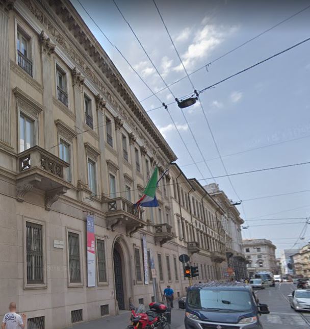 Palazzo Anguissola, poi Antona Traversi, e giardino (palazzo) - Milano (MI)  (XVIII)