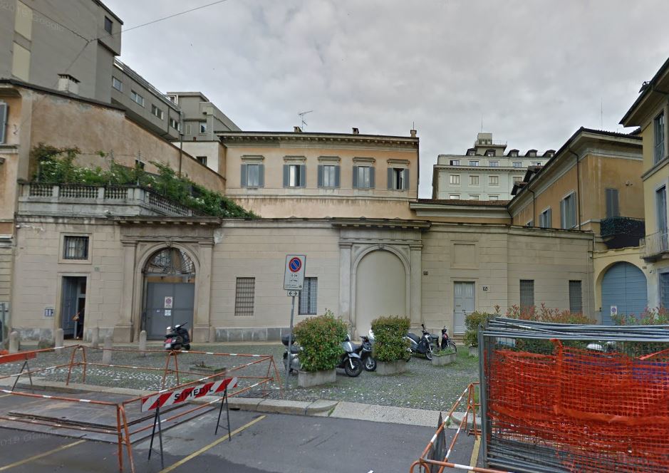 Palazzo Soragna, già Greppi (palazzo) - Milano (MI)  (XVIII, fine)