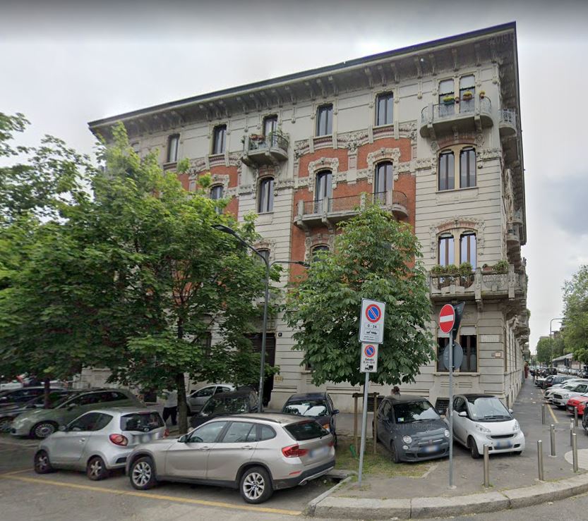 Casa Fiori, facciate di casa (casa) - Milano (MI)  (XX)