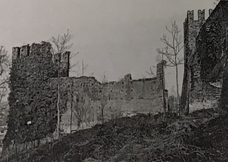 edifici annessi al castello Belgioioso (casa) - San Colombano al Lambro (MI)  (XII)