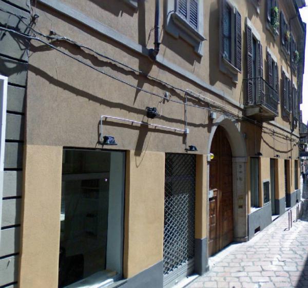 [Palazzo in via S. Maurilio, 22] (palazzo) - Milano (MI)  (XV, fine)