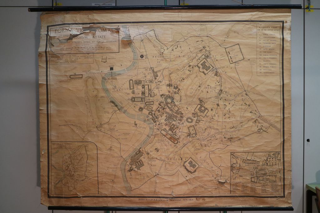 Topografia di Roma in età imperiale (carta murale) di Lugli, Giuseppe, Gismondi, Italo (XX)